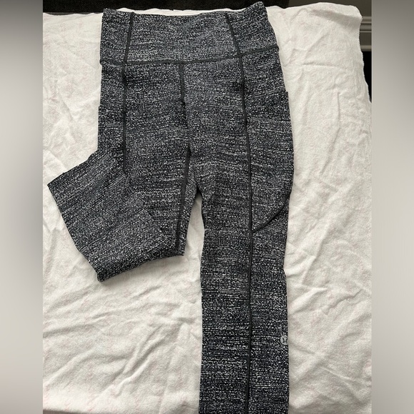 Workout leggings - Picture 1 of 5